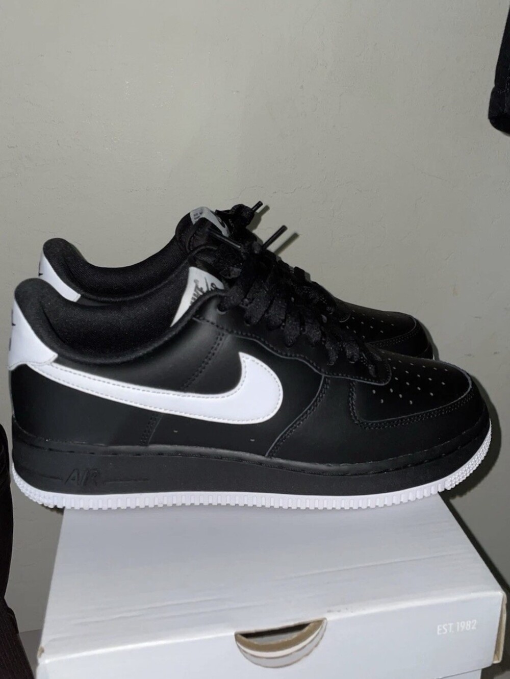 New Men's Size 11 Nike Air Force One Low '07 AF1 Black White
